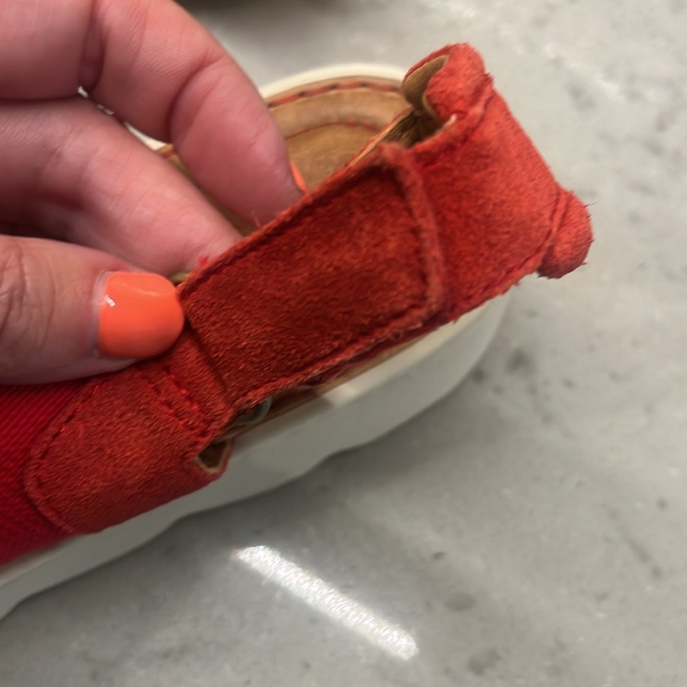 Born Red Sandals - Picture 5 of 7